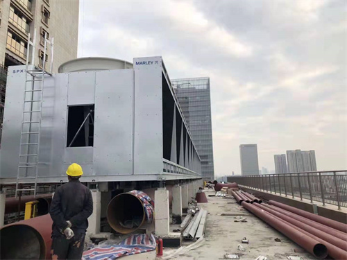 炎炎夏日我们该给冷却塔降降温了(冰封冷却塔)